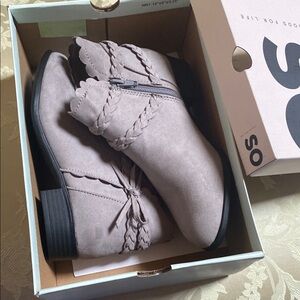Khol’s SO Gray Ankle Boots with Lace-Up Design, NWOT